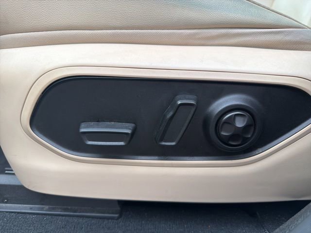 Used 2023 Jeep Grand Cherokee L Limited image 12