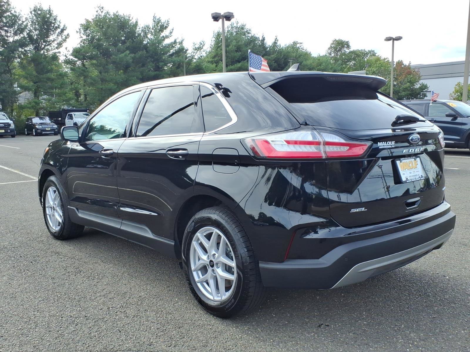 Certified 2024 Ford Edge SEL AWD/4WD image 4