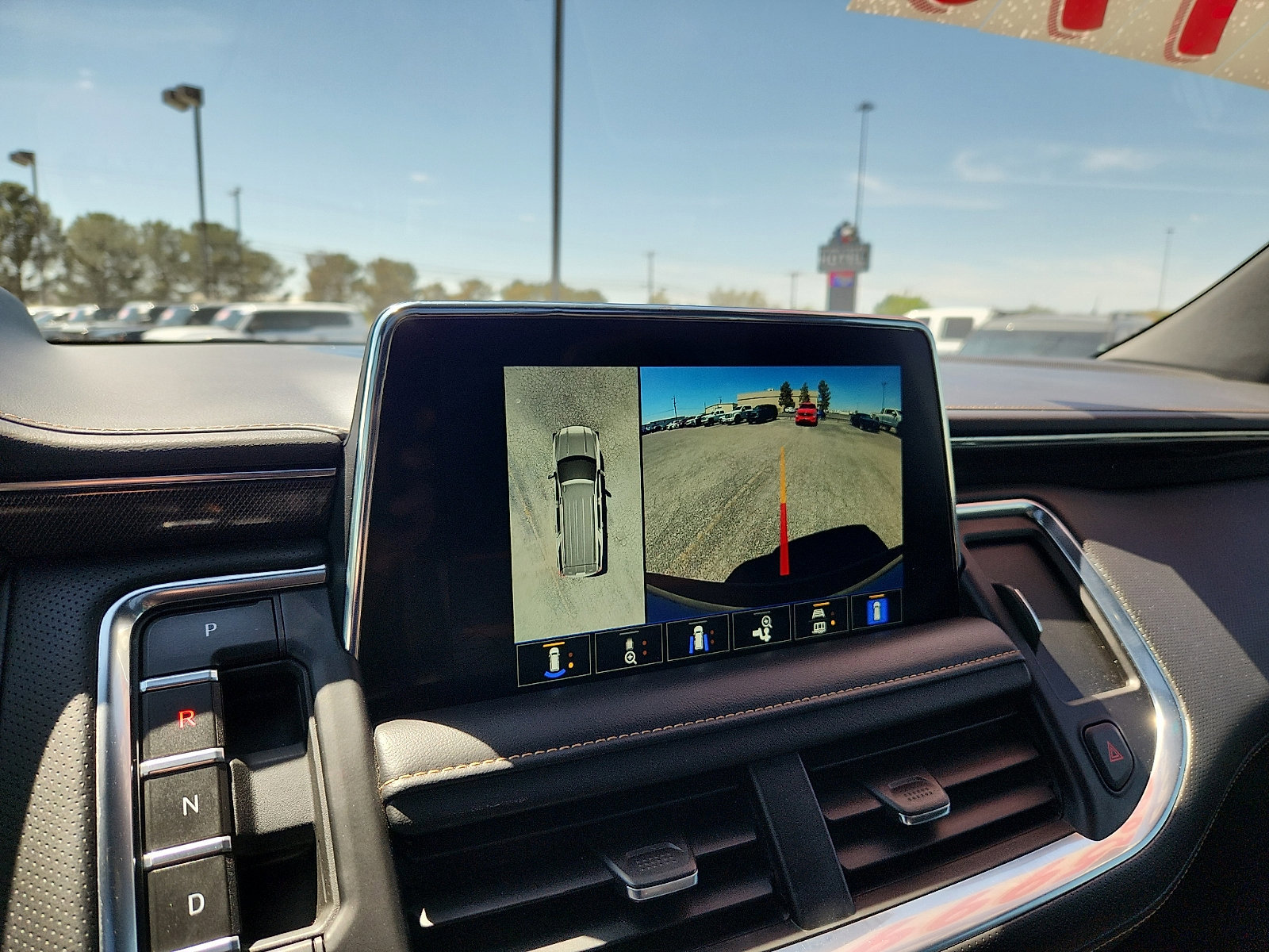 Used 2023 GMC Yukon AT4 w/ AT4 Premium Plus Package image 11