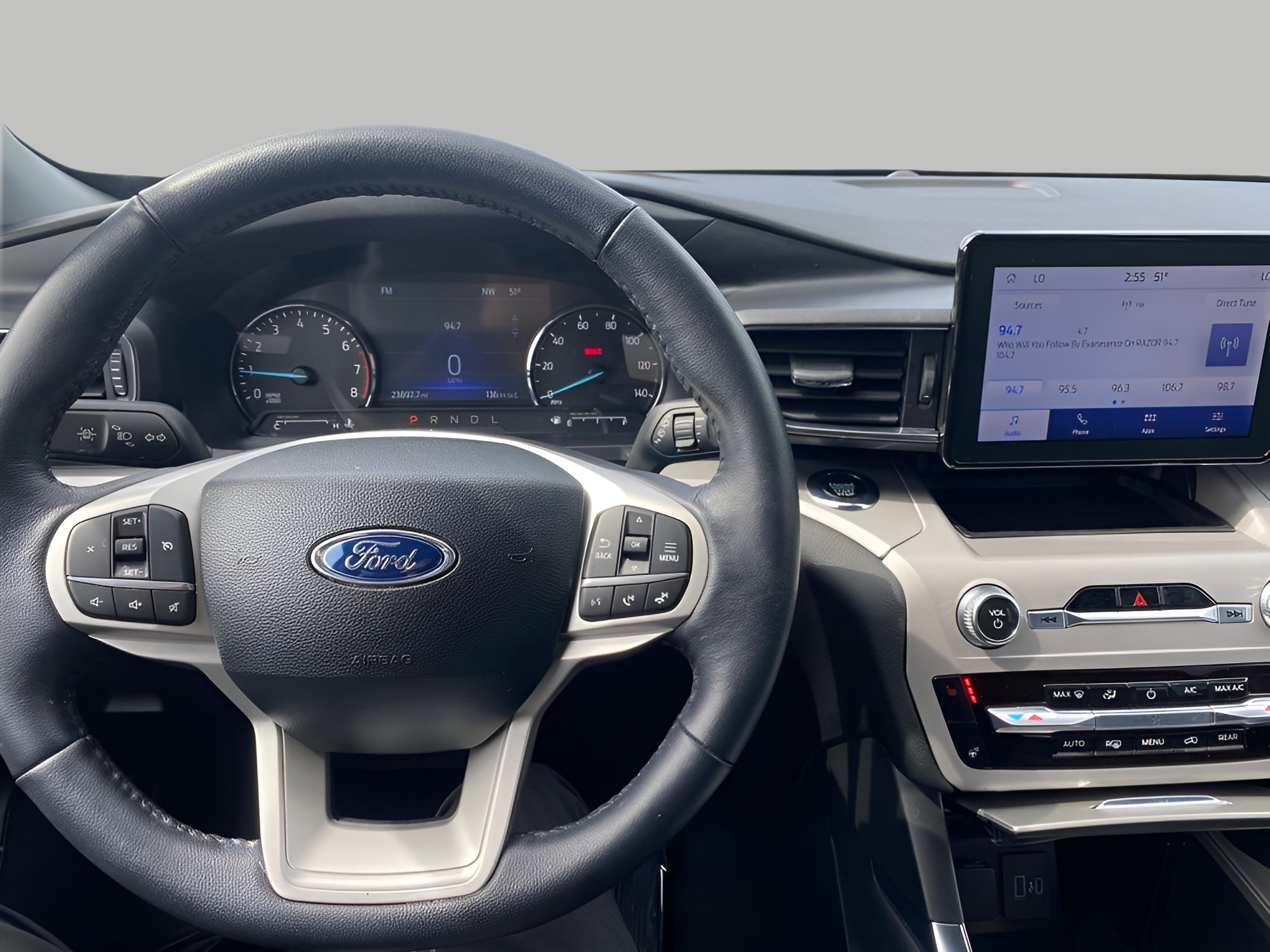 Certified 2023 Ford Explorer XLT w/ Equipment Group 202A AWD/4WD image 6