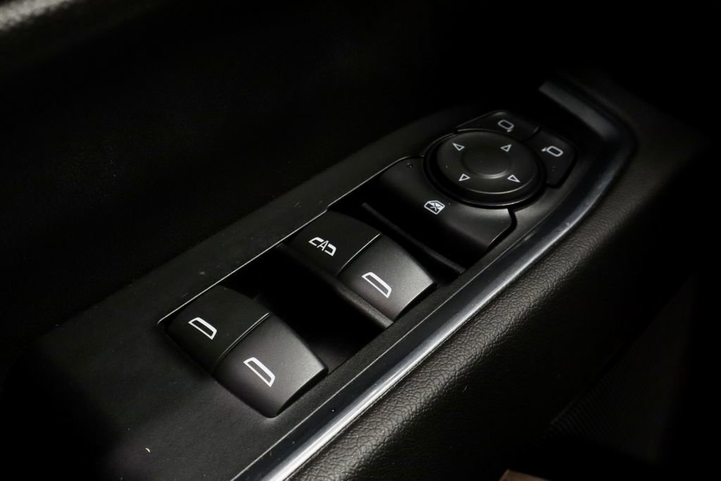 Used 2024 Chevrolet Silverado 1500 LT image 26