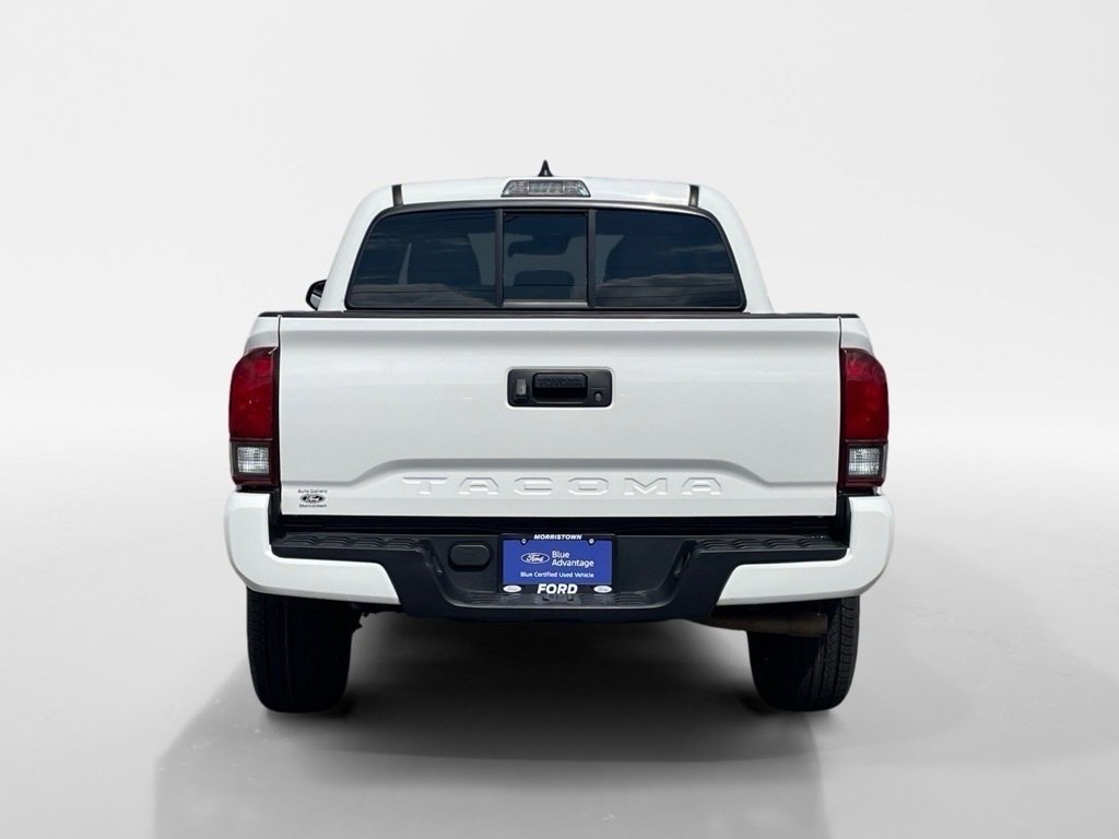 Used 2023 Toyota Tacoma SR image 3