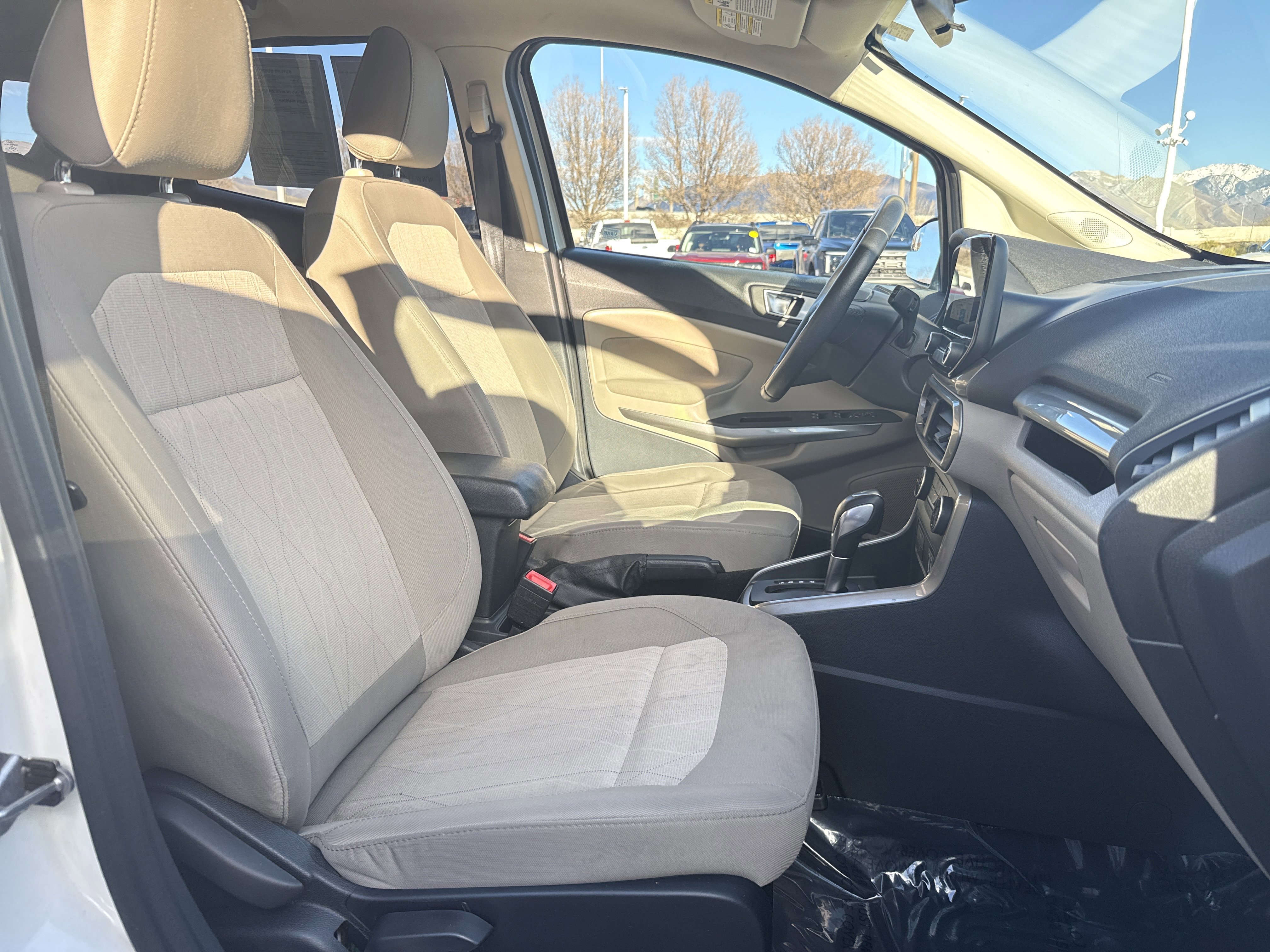 Certified 2018 Ford EcoSport SE w/ SE Cold Weather Package image 26