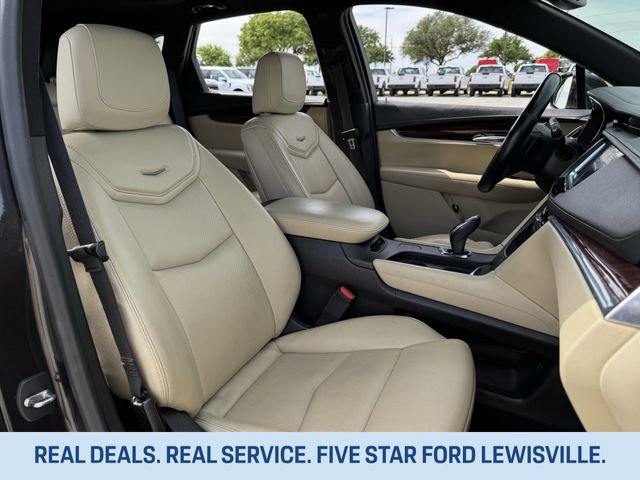Used 2019 Cadillac XT5 Luxury image 31