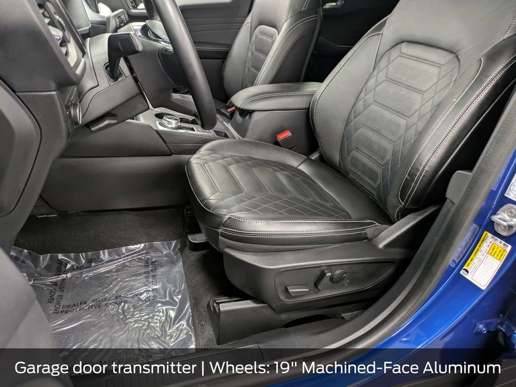 Certified 2023 Ford Escape Platinum w/ Premium Technology Package AWD/4WD image 12
