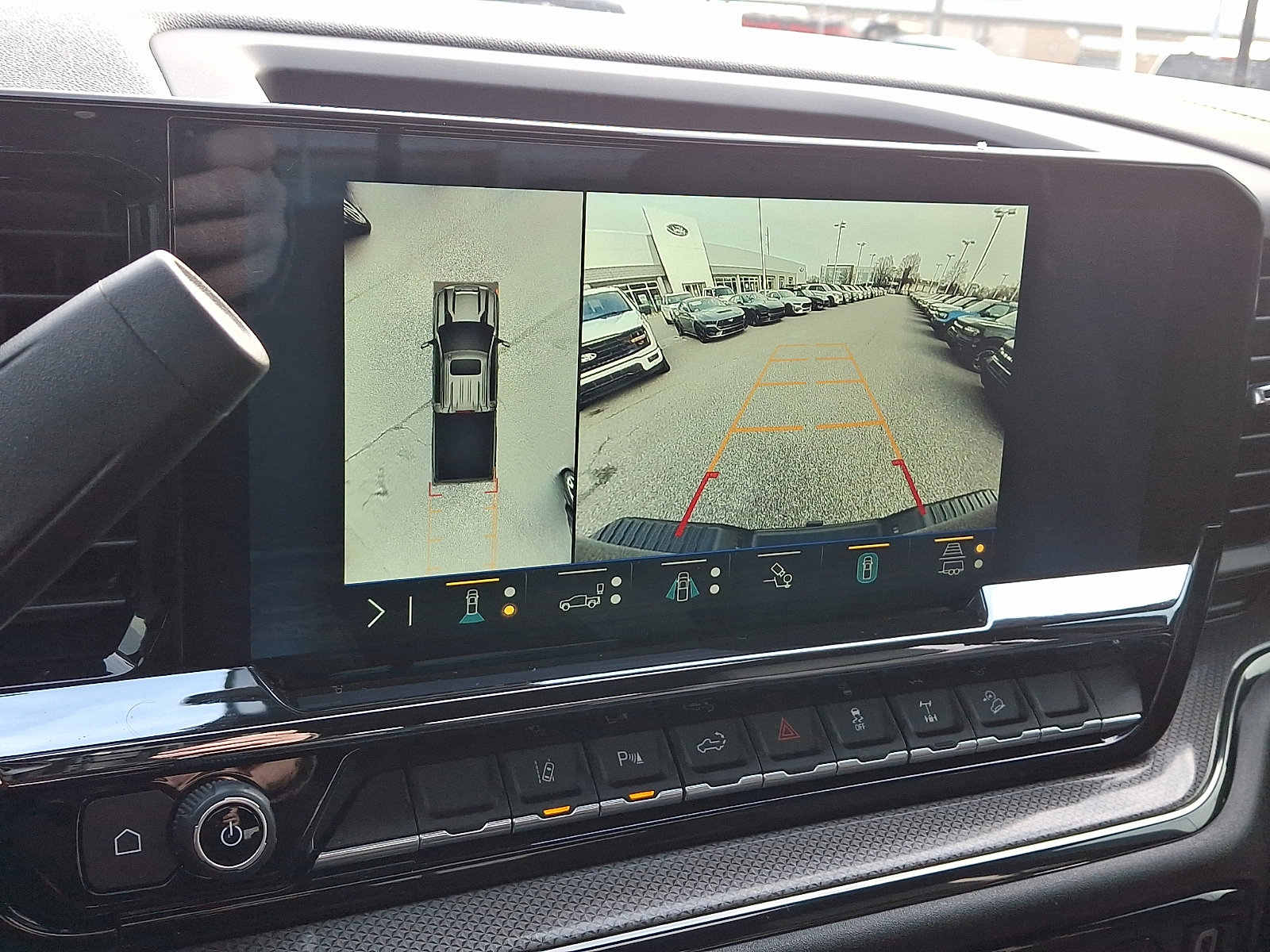 Used 2024 Chevrolet Silverado 2500 ZR2 w/ Snow Plow Prep/Camper Package image 24