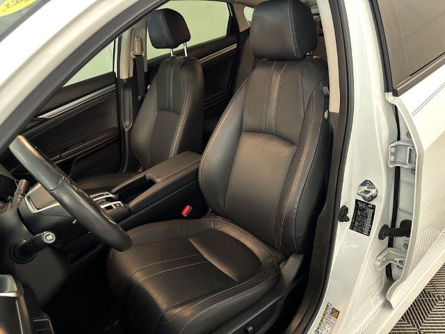 Used 2018 Honda Civic Touring image 17
