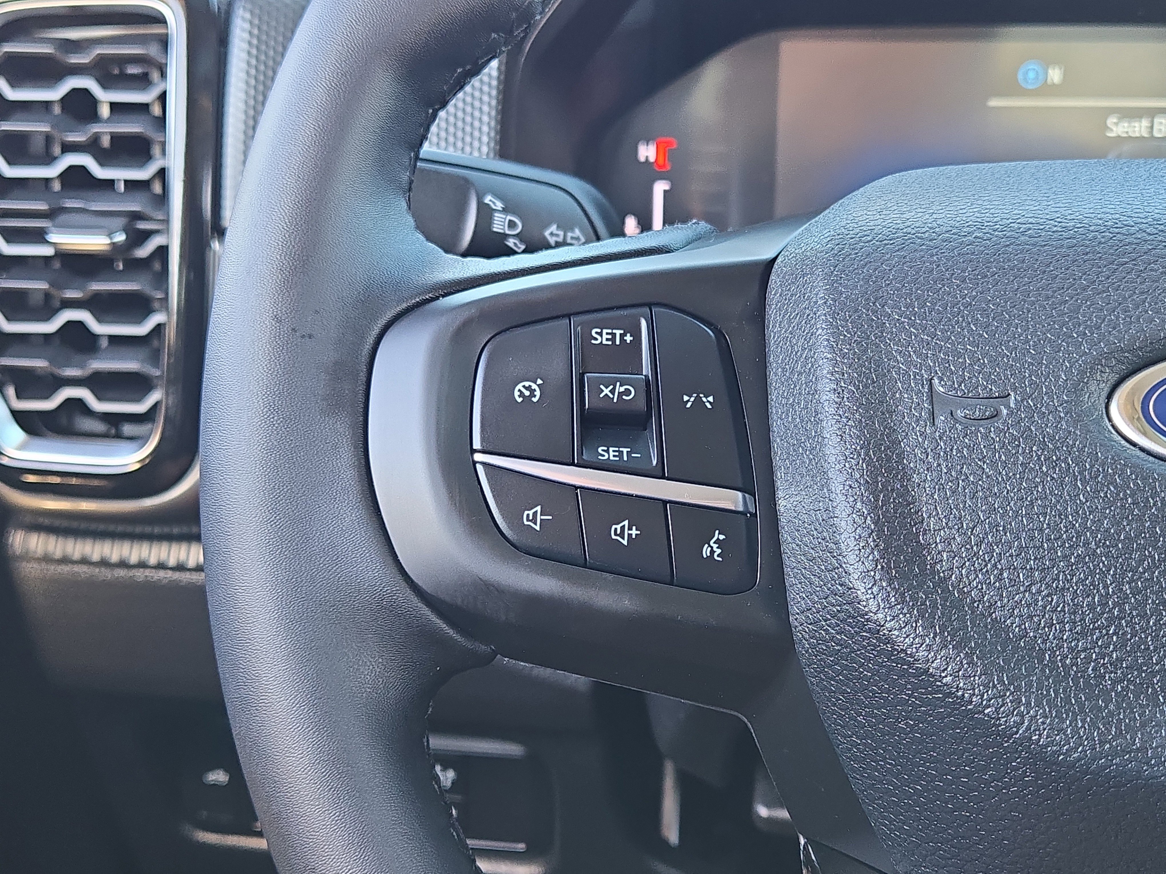 Certified 2024 Ford Ranger XLT w/ FX4 Off-Road Package image 23