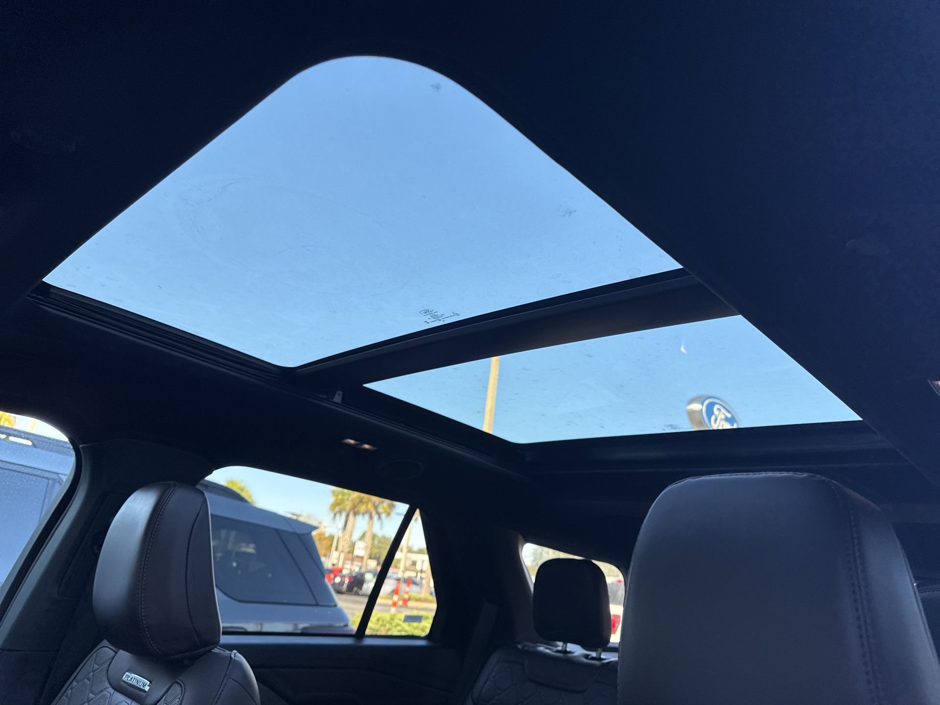 Certified 2025 Ford Explorer Platinum w/ LUX Leather Package image 20