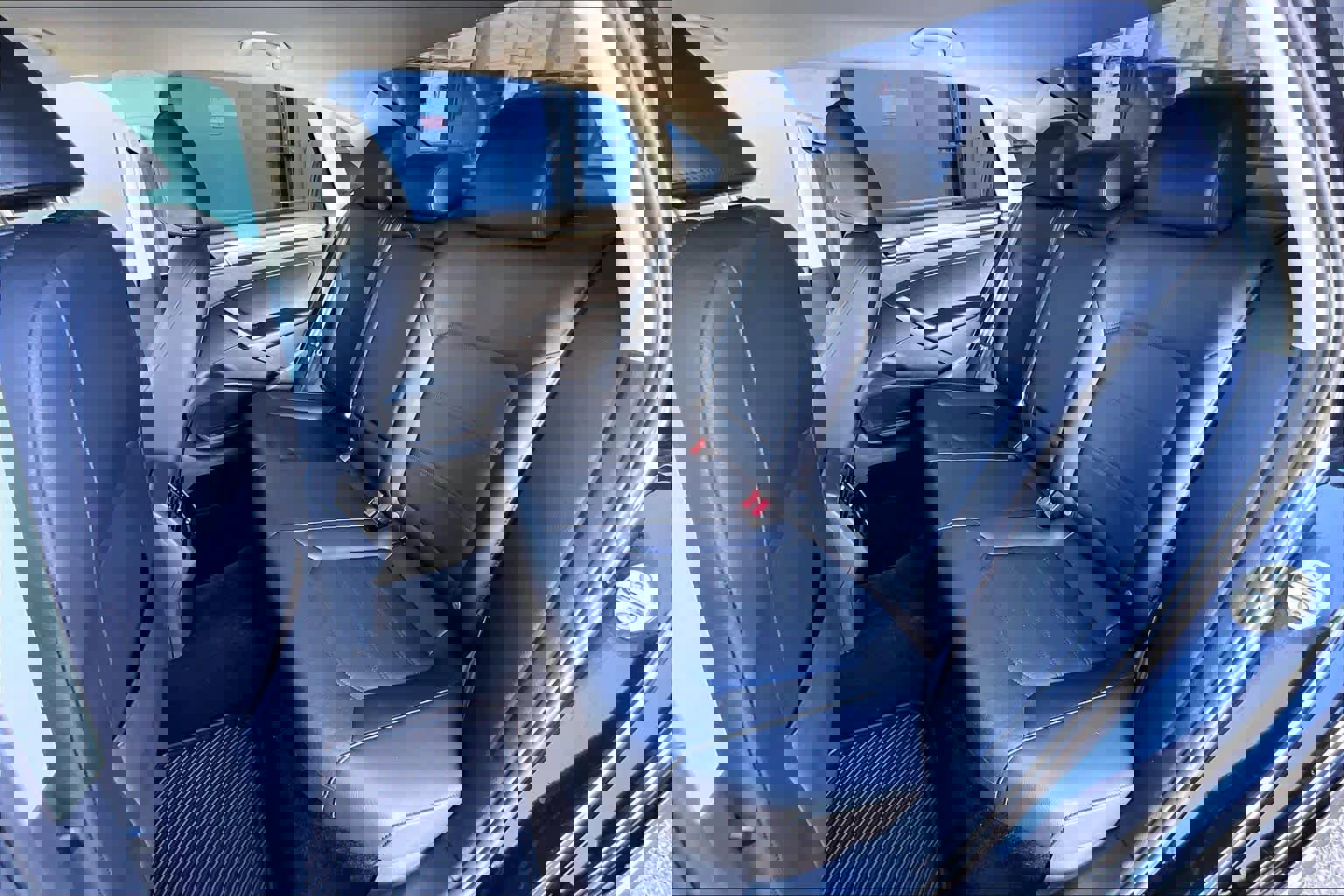 Used 2018 Volkswagen Passat 2.0T SE image 21