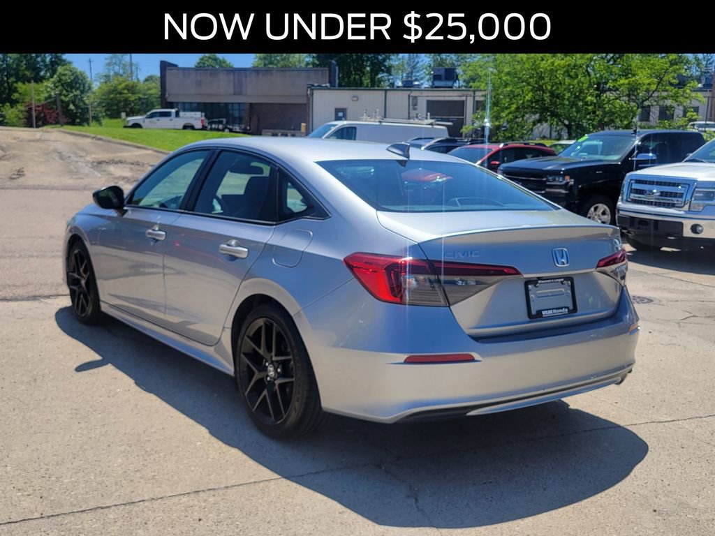 Used 2023 Honda Civic Sport image 3
