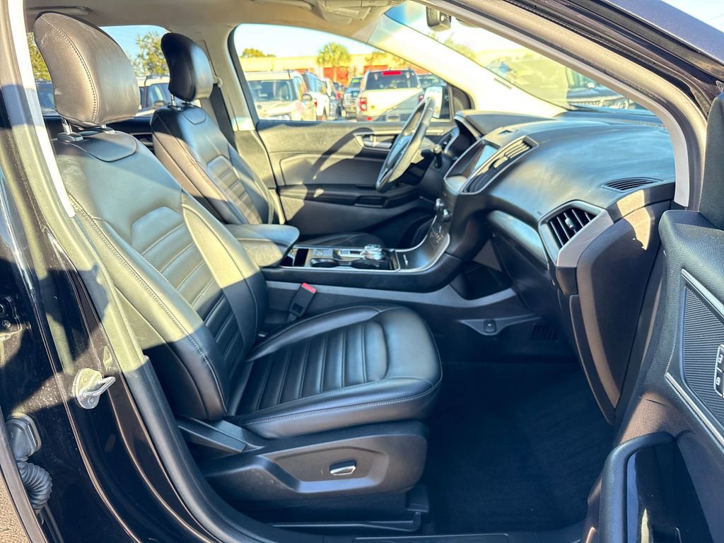 Certified 2019 Ford Edge SEL w/ Equipment Group 201A image 24