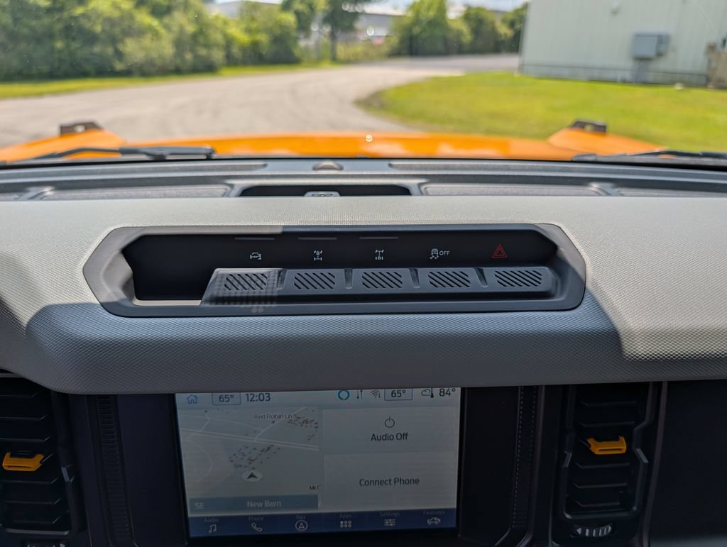 Certified 2022 Ford Bronco Badlands w/ Sasquatch Package AWD/4WD image 10