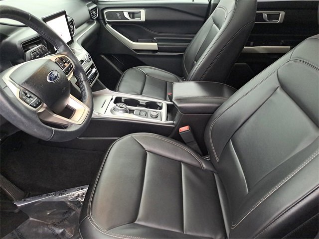 Certified 2022 Ford Explorer XLT w/ Equipment Group 202A image 22