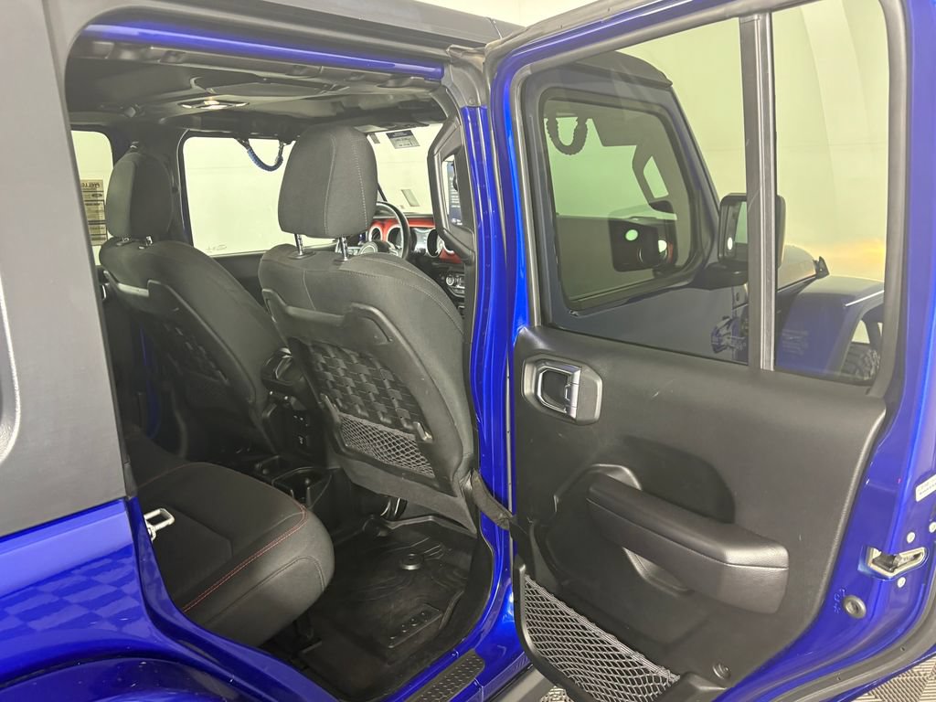 Used 2019 Jeep Wrangler Unlimited Rubicon AWD/4WD image 30