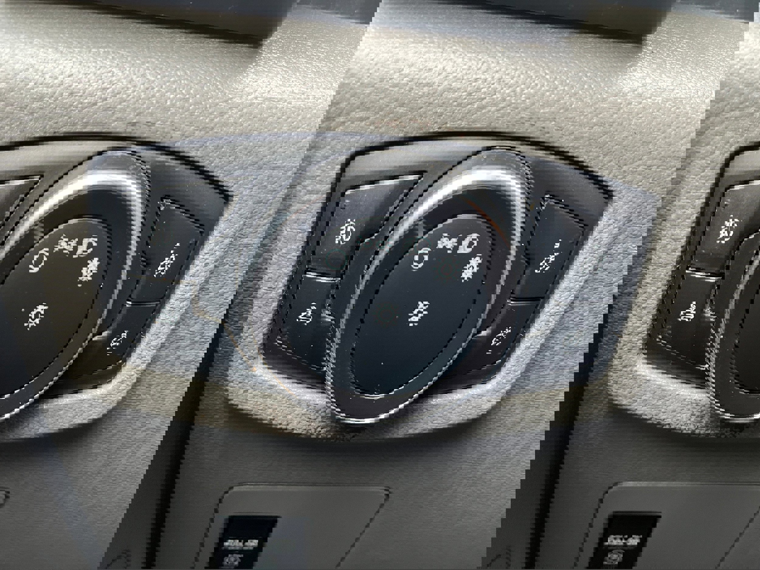 Certified 2018 Ford F150 XL w/ Equipment Group 101A Mid image 18