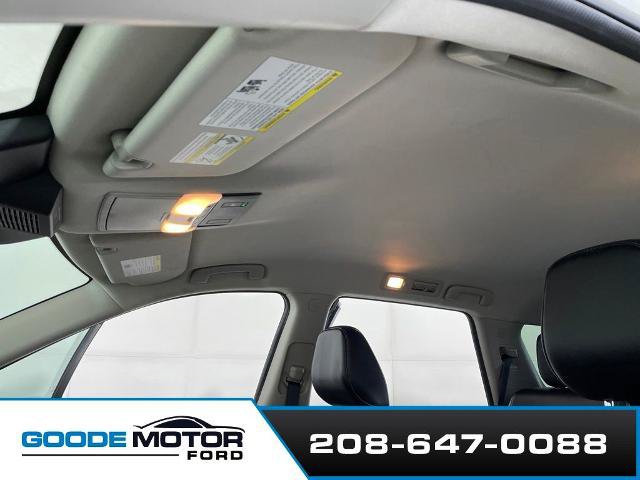 Used 2022 Nissan Pathfinder SL w/ Cargo Package AWD/4WD image 18