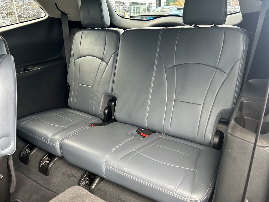 Used 2021 Buick Enclave Premium w/ Surround and Sites Package image 32