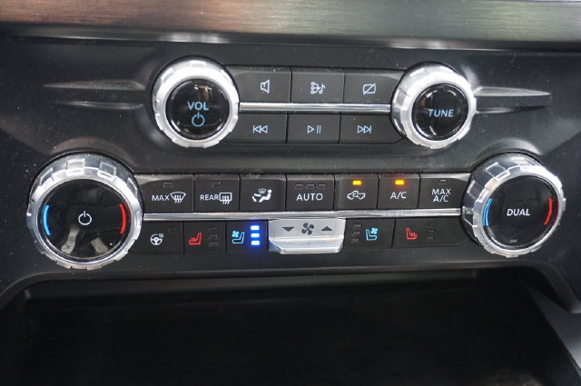 Certified 2024 Ford F250 Lariat w/ Lariat Ultimate Package AWD/4WD image 33