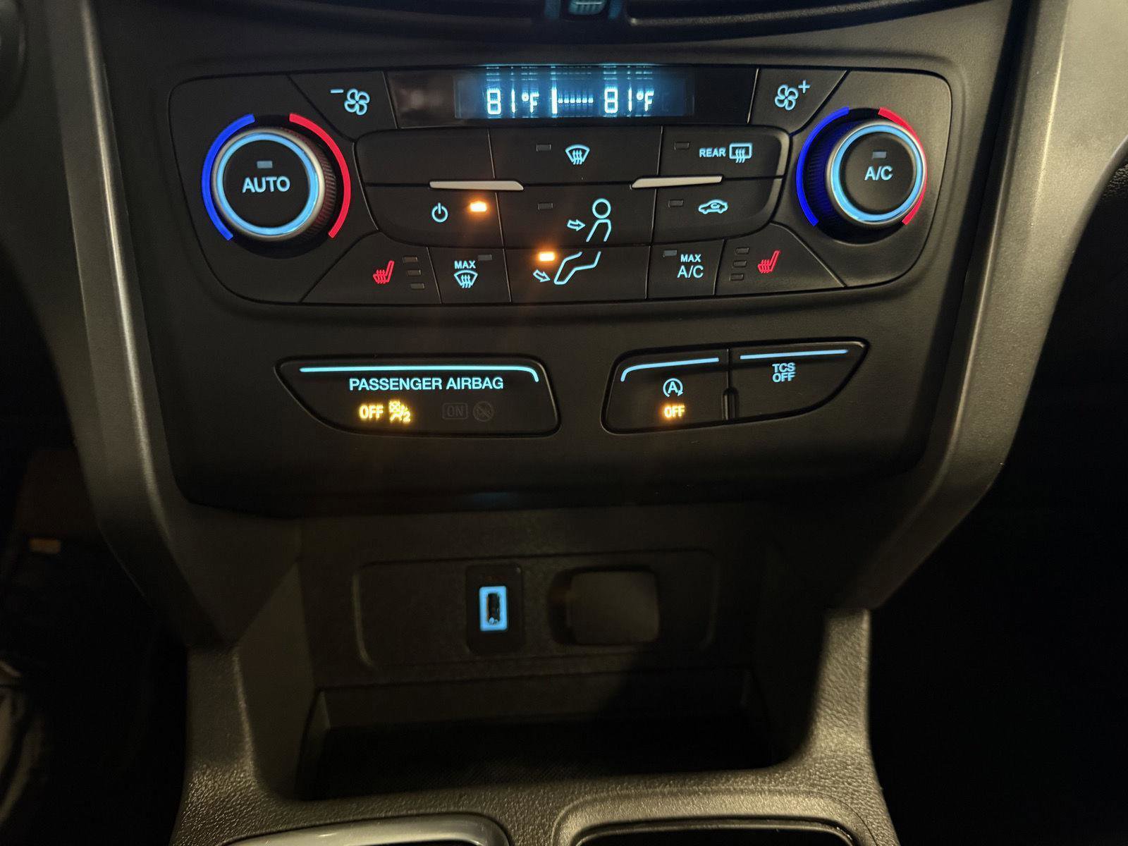 Certified 2019 Ford Escape SEL image 26