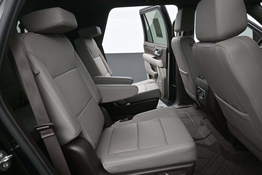 Used 2024 Chevrolet Tahoe Z71 w/ Luxury Package AWD/4WD image 23