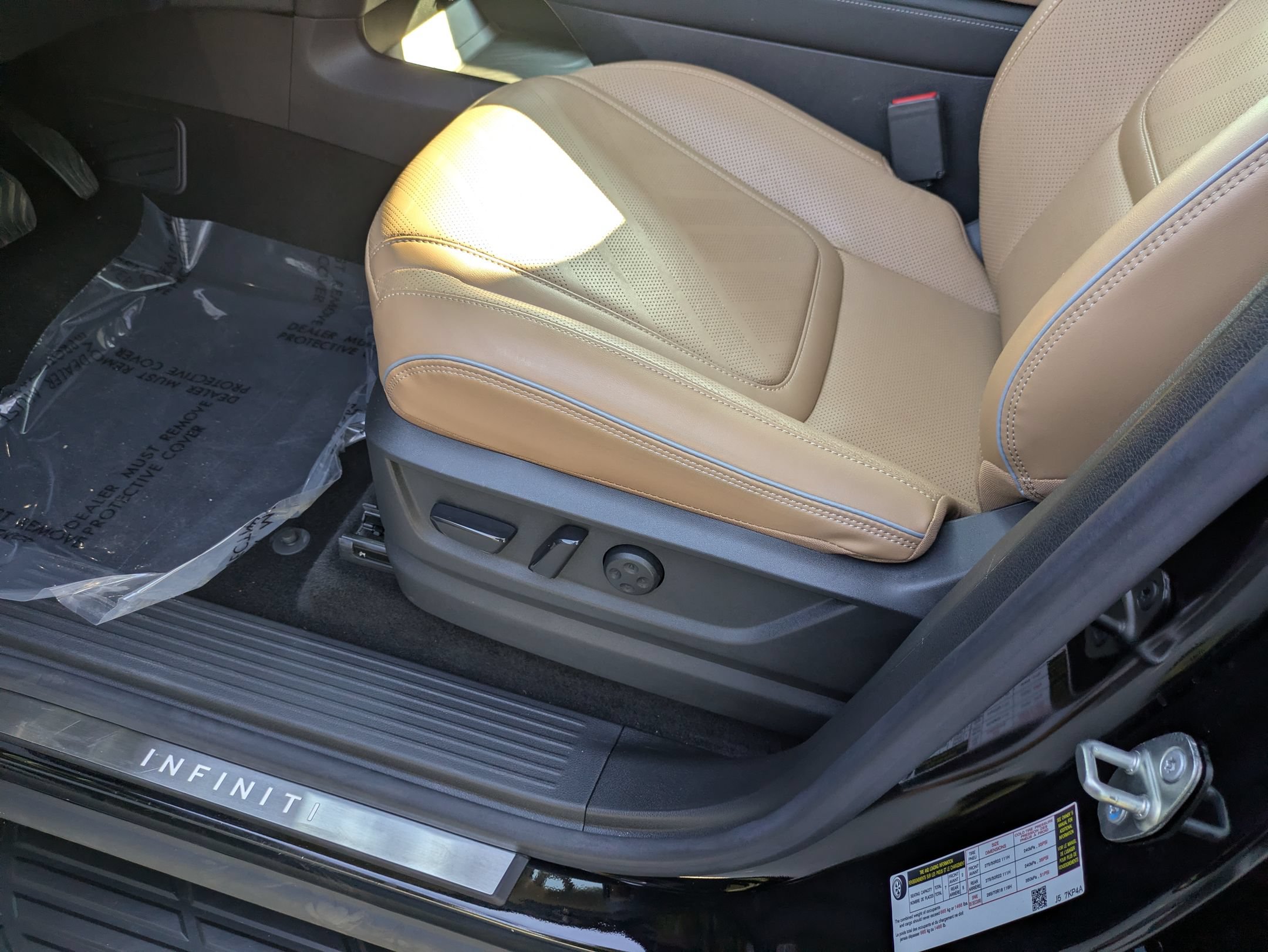 Used 2025 INFINITI QX80 Luxe AWD/4WD image 13