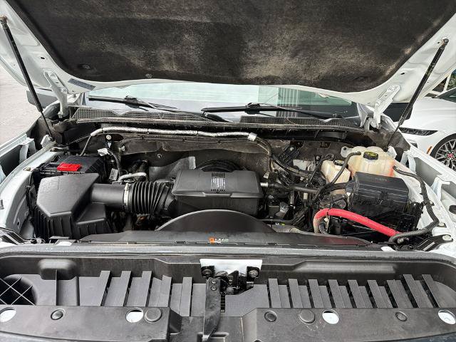 Used 2024 GMC Sierra 3500 SLE w/ SLE Value Package AWD/4WD image 4