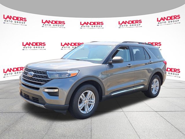 Certified 2023 Ford Explorer XLT w/ Equipment Group 202A RWD image 7