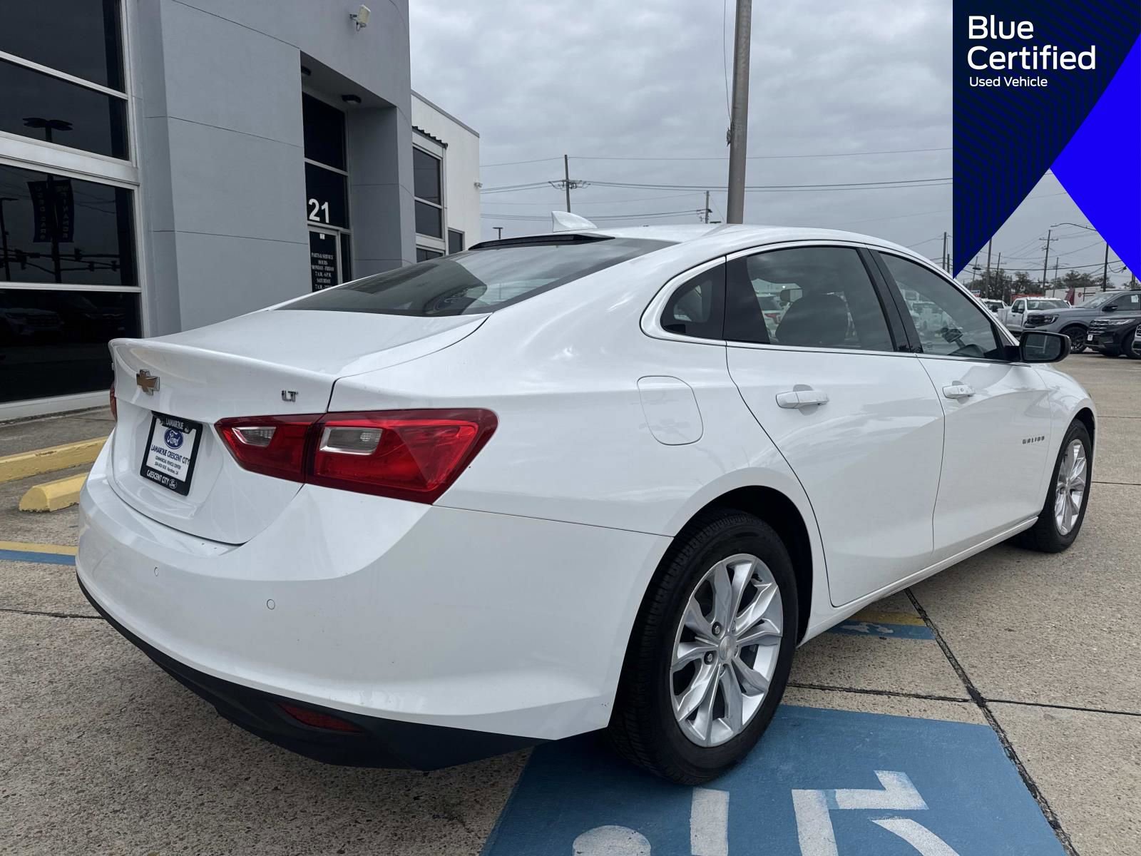 Used 2023 Chevrolet Malibu LT w/ Driver Confidence Package FWD image 10