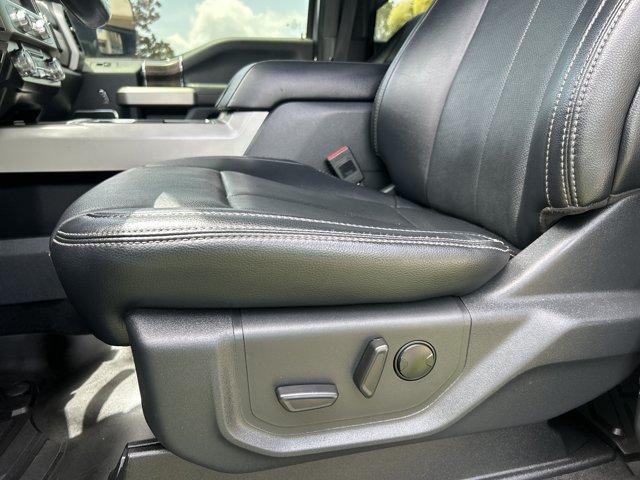 Certified 2022 Ford F350 Lariat w/ Black Appearance Package AWD/4WD image 18