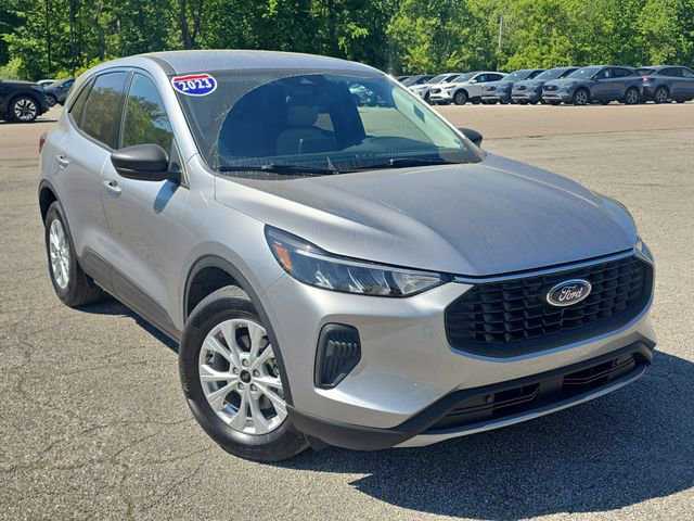 Certified 2023 Ford Escape Active AWD/4WD image 1