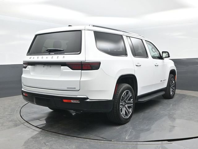 Used 2024 Jeep Wagoneer Series II AWD/4WD image 18