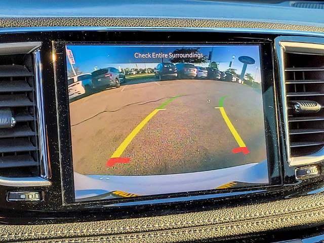 Used 2024 Chrysler Pacifica Limited FWD image 17