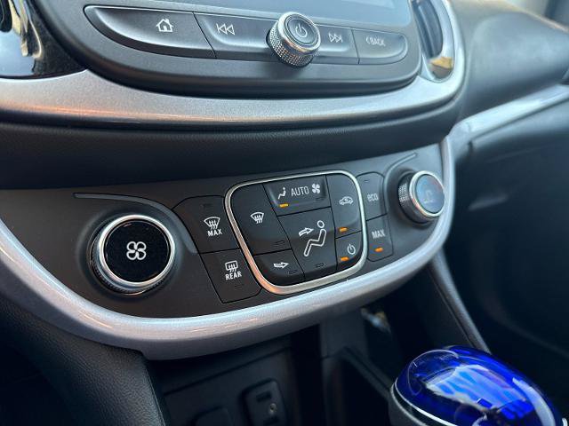 Used 2018 Chevrolet Volt LT FWD image 17