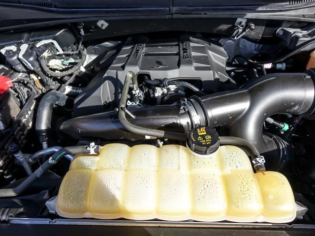 Certified 2018 Ford F150 XLT w/ Equipment Group 301A Mid image 28