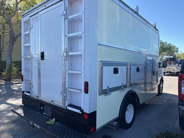Certified 2023 Ford E-450 and Econoline 450 Super Duty w/ Power Windows & Locks Group image 4