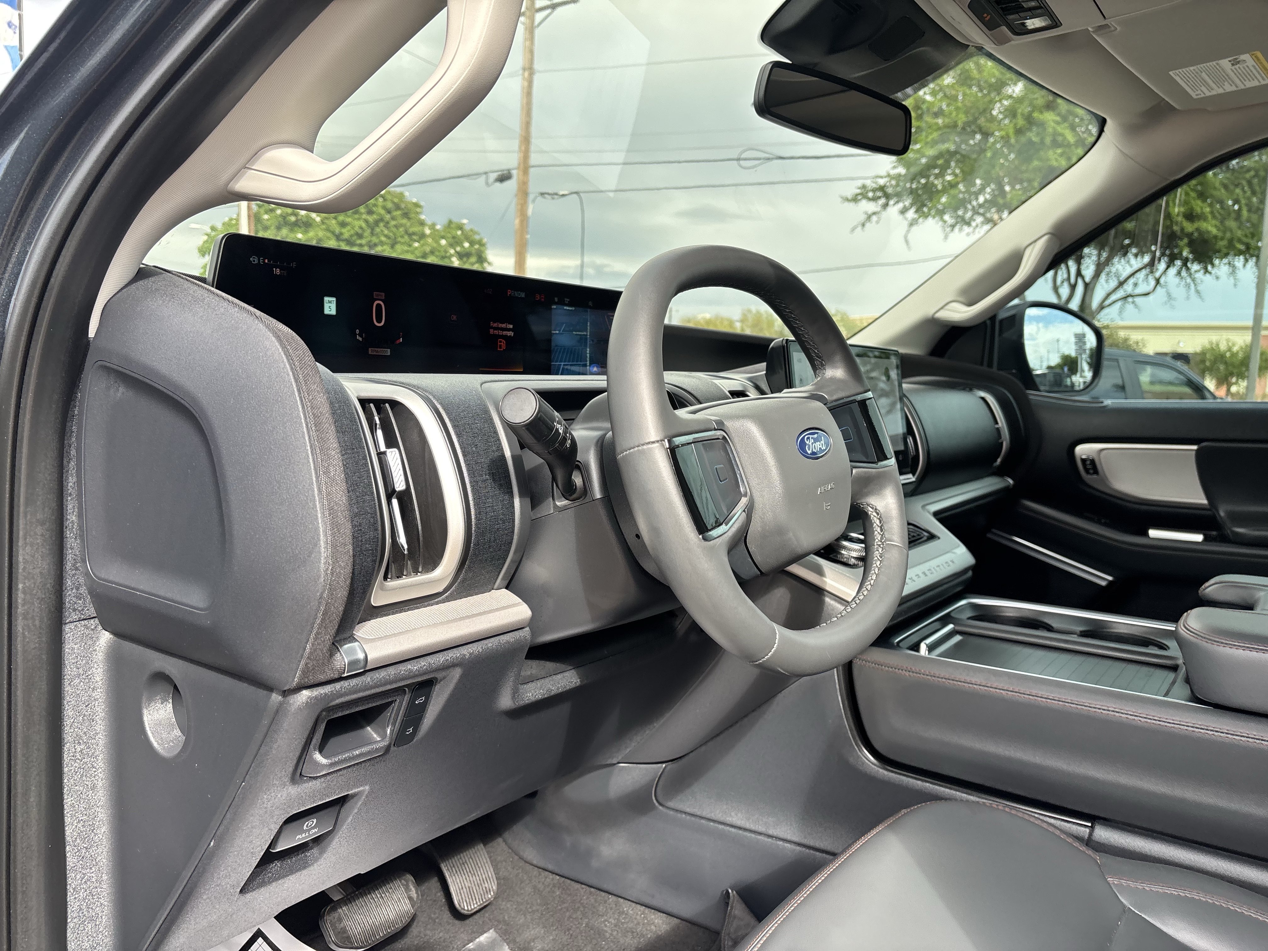 Certified 2025 Ford Expedition Active RWD image 12