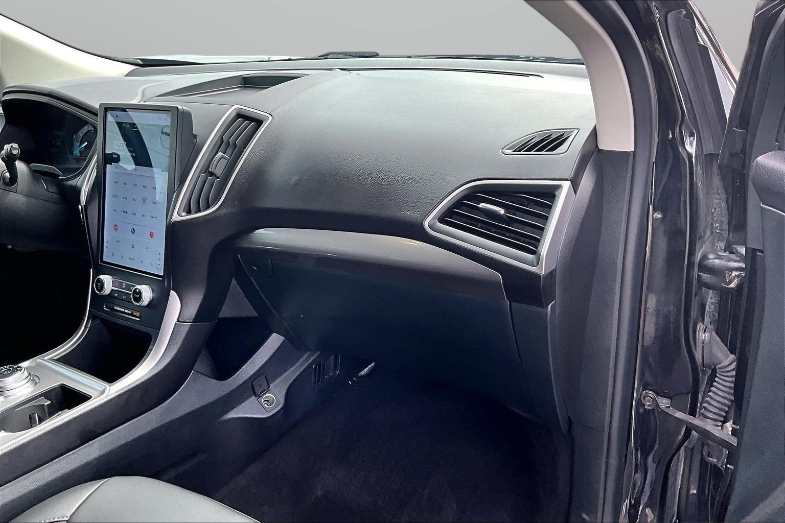 Certified 2024 Ford Edge SEL w/ Convenience Package AWD/4WD image 21