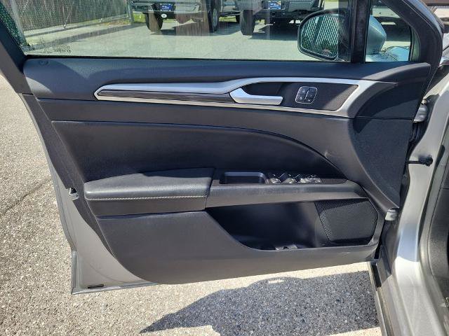 Certified 2020 Ford Fusion SEL FWD image 20