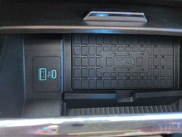 Certified 2024 Ford Expedition Limited image 25