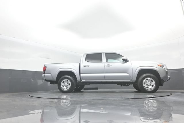 Used 2023 Toyota Tacoma SR AWD/4WD image 36