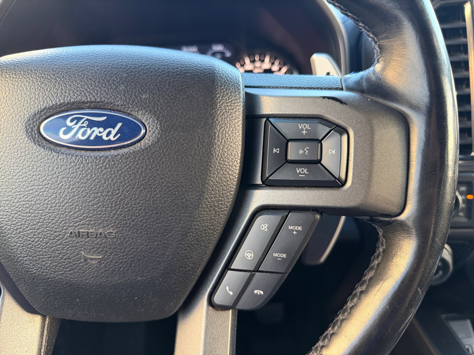 Certified 2019 Ford F150 Raptor w/ Equipment Group 802A Luxury AWD/4WD image 19