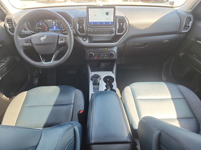 Certified 2022 Ford Bronco Sport Outer Banks w/ Tech Package image 8