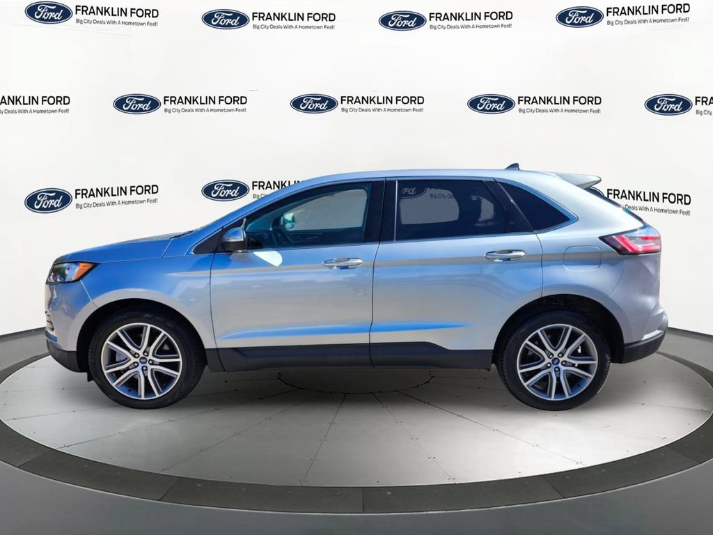 Certified 2022 Ford Edge Titanium AWD/4WD image 2