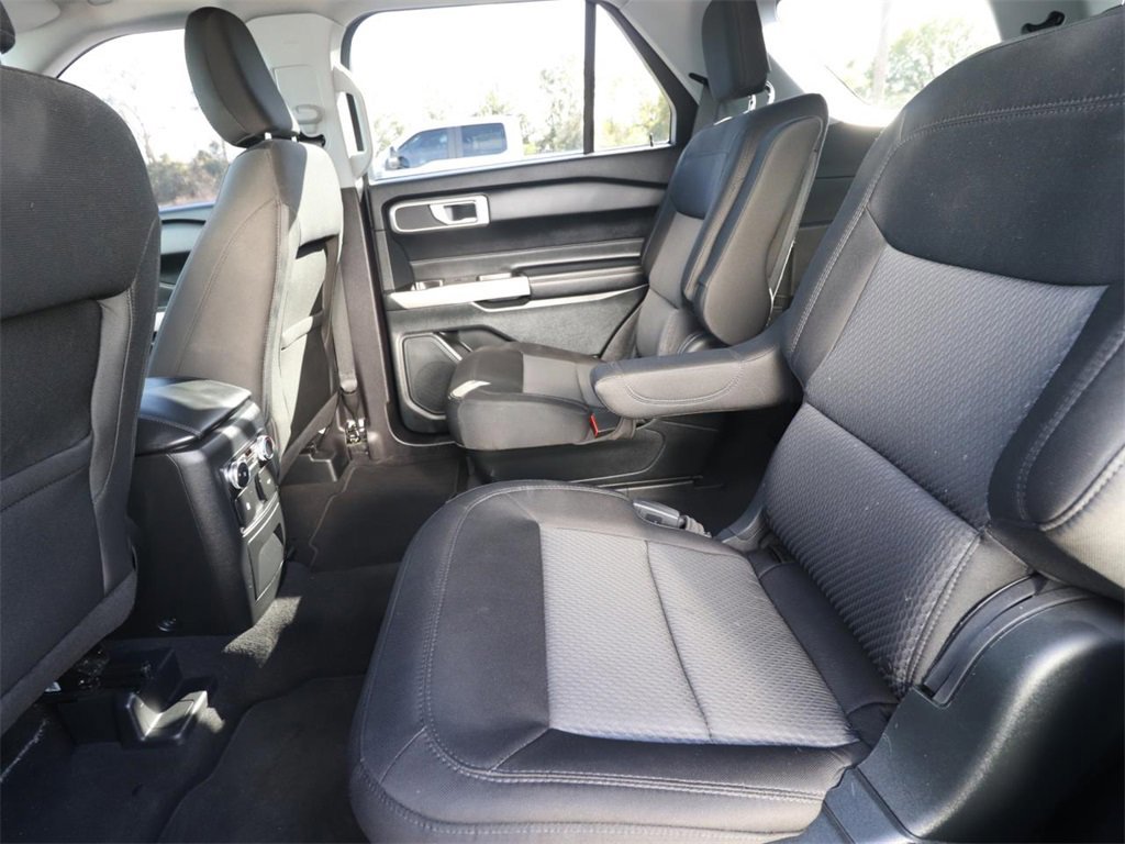 Certified 2022 Ford Explorer XLT image 12
