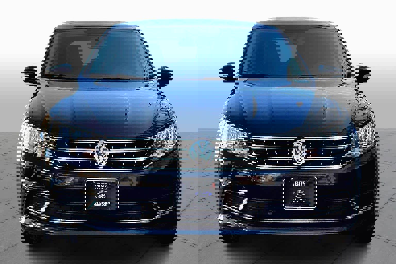 Used 2018 Volkswagen Passat 2.0T SE image 7