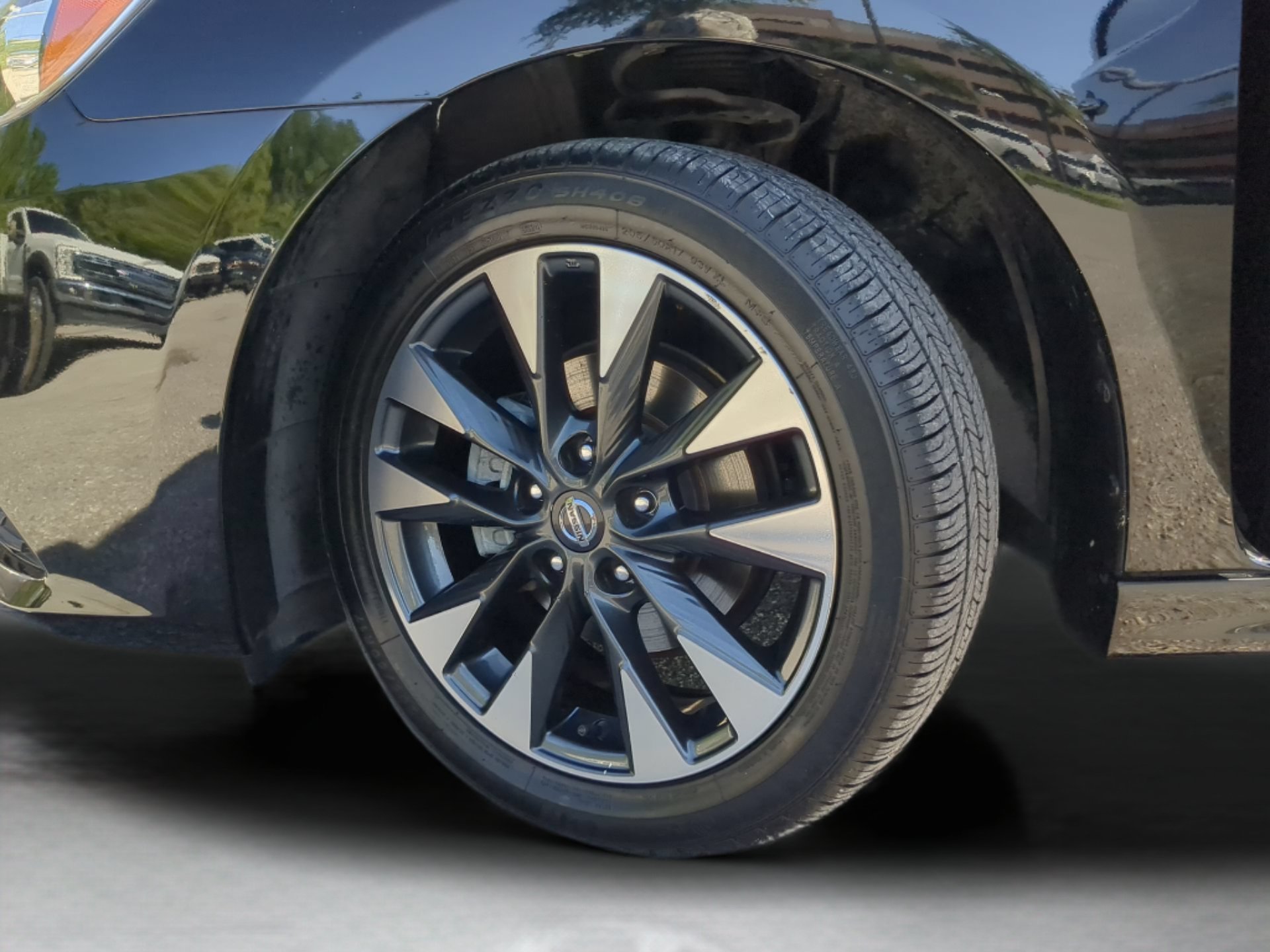 Used 2019 Nissan Sentra SR FWD image 69