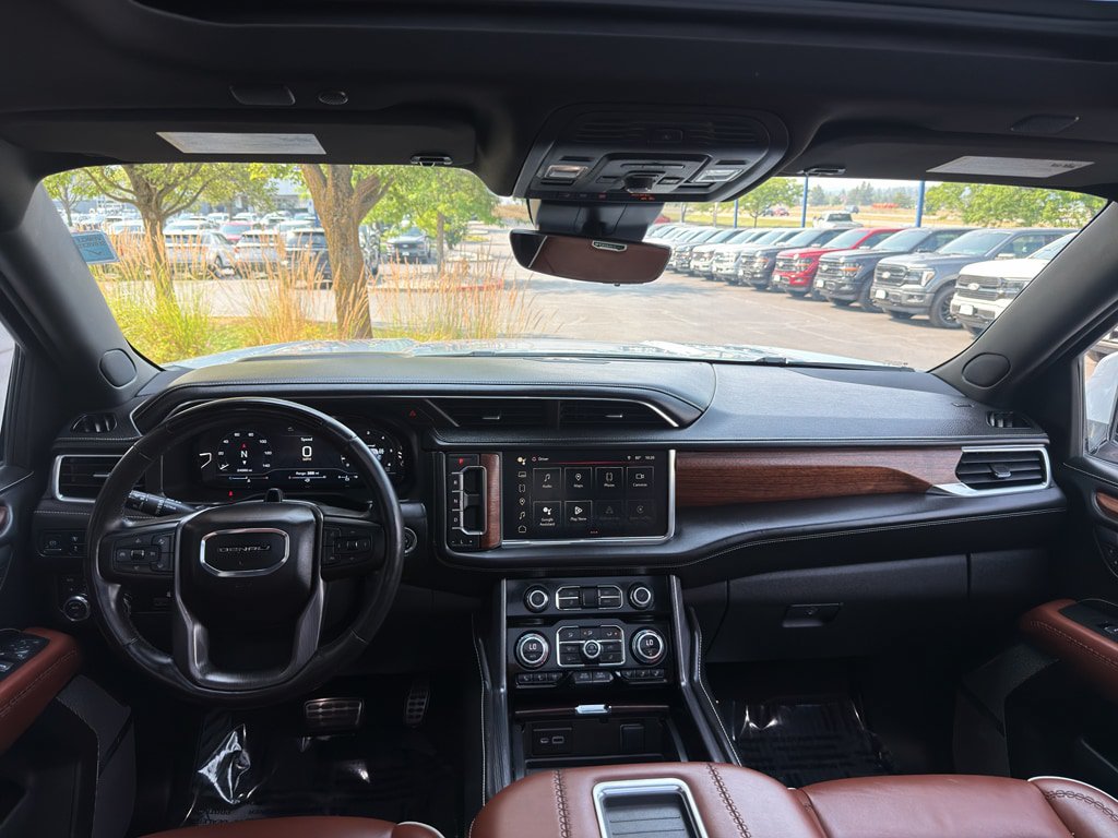 Used 2023 GMC Yukon Denali Ultimate AWD/4WD image 34