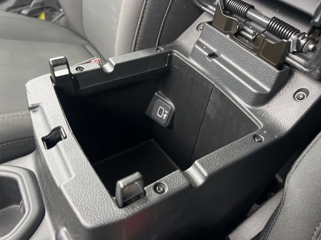 Used 2023 Jeep Wrangler Willys image 19