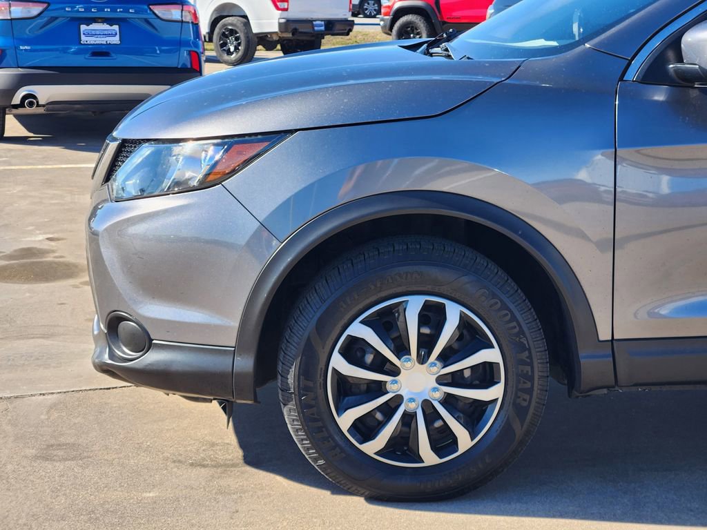 Used 2019 Nissan Rogue Sport S image 9